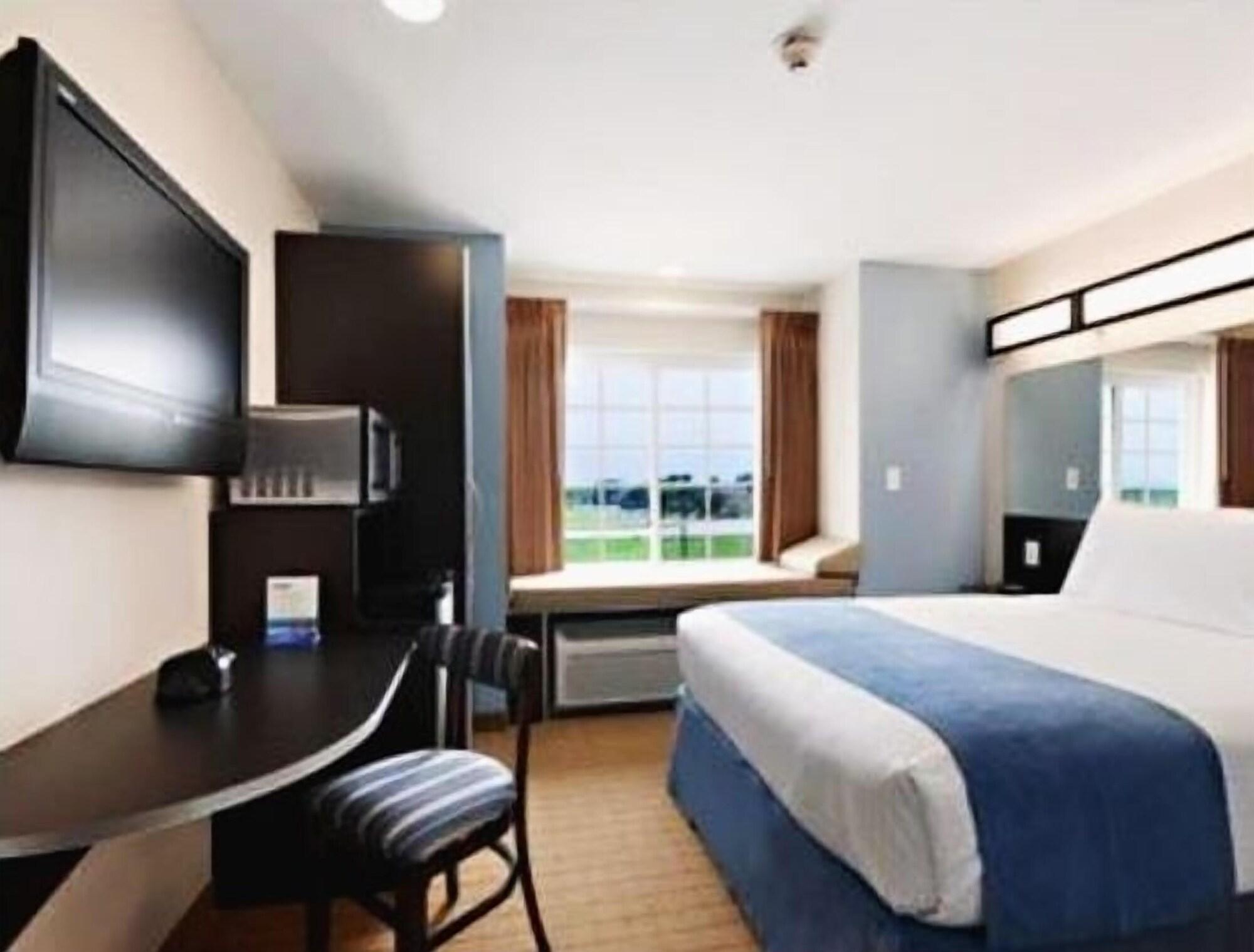 Three Rivers Inn & Suites Порт-Артур Номер фото